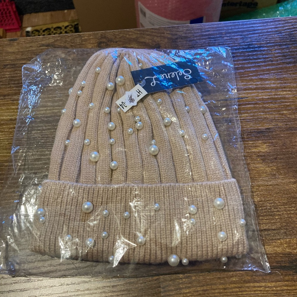 Selene L winter hat